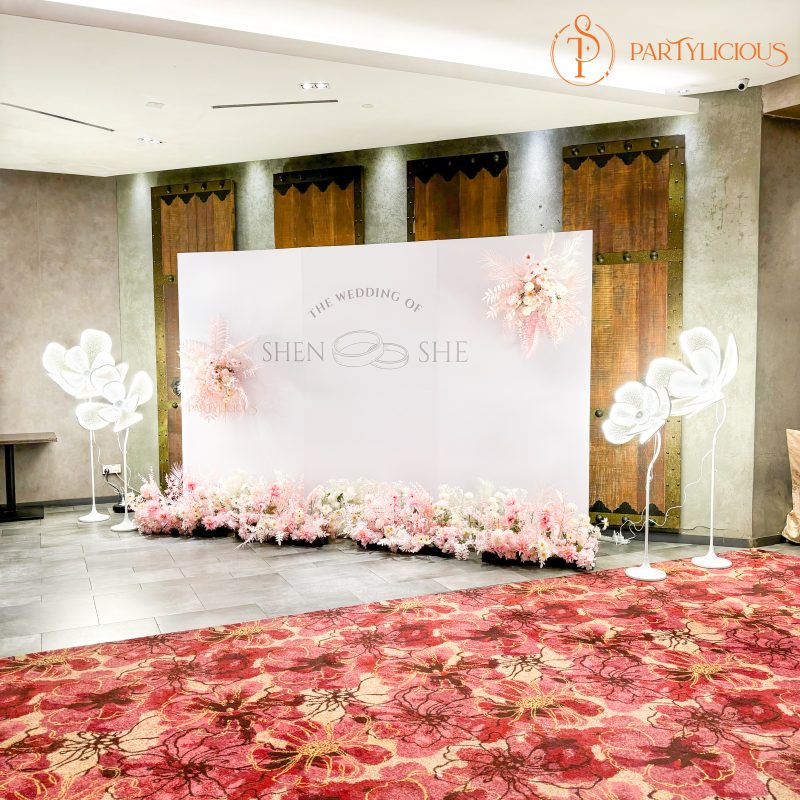 Mon Chéri Wedding Backdrop Decoration